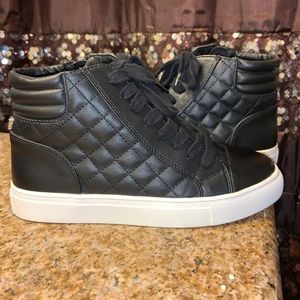Steve Madden Shoes Sz. 6